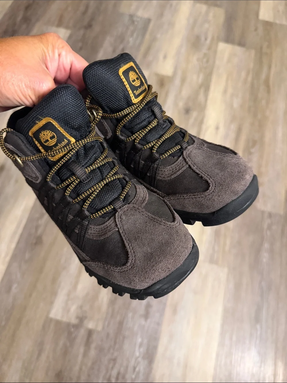 Timberland leather hiking brown boots big boys size 1.5
